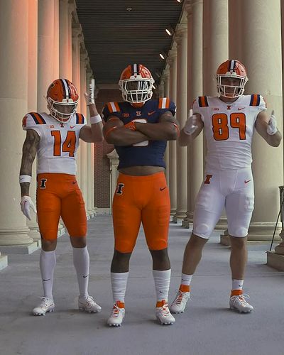 Video post by @IlliniFootball on Twitter