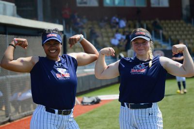 Image post by @BelmontSoftball on Twitter