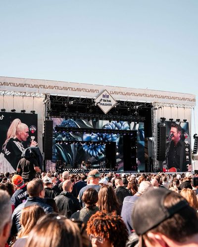 Image post by @gwenstefani on Instagram