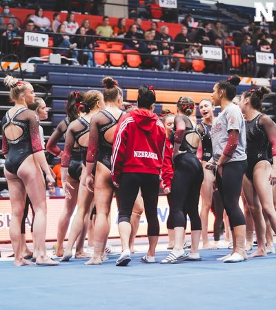 Image post by @HuskersWGym on Twitter