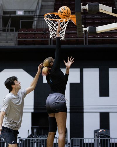 Image post by @GamecockWBB on Twitter