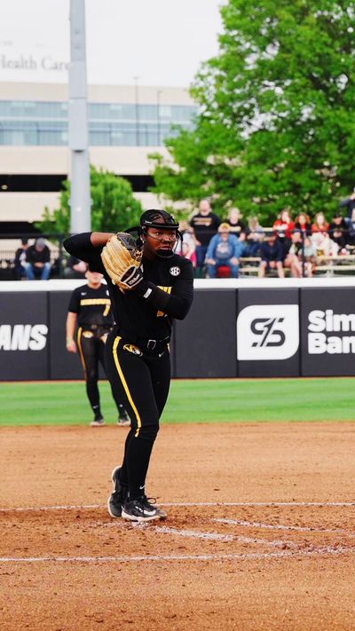 Video post by @MizzouSoftball on Twitter