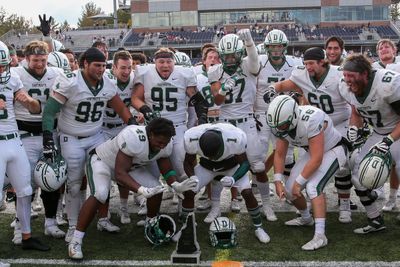 Video post by @dartmouthftbl on Twitter