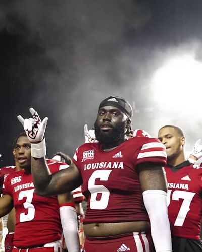 Video post by @RaginCajunsFB on Twitter