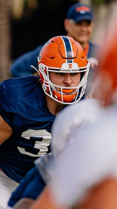 Video post by @illinifootball on Instagram