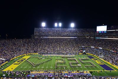 Image post by @LSUfootball on Twitter