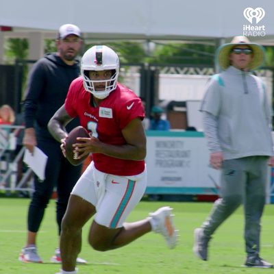 Video post by @MiamiDolphins on Twitter
