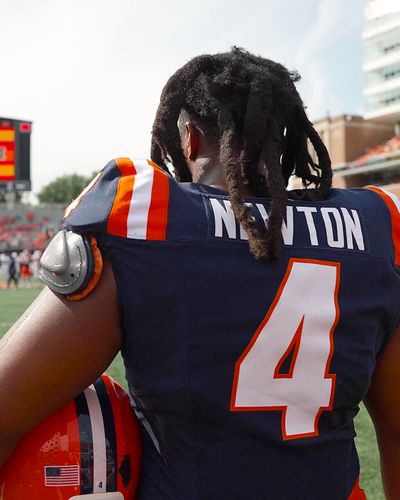 Video post by @IlliniFootball on Twitter