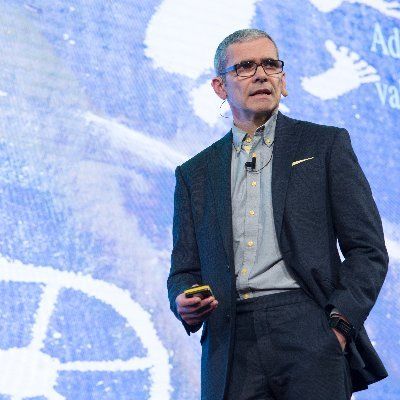 The Intelligent Leadership Hub