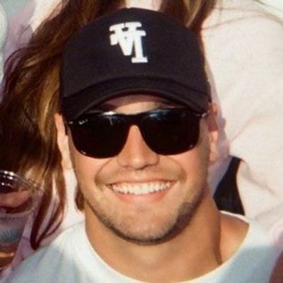 Cole Hikutini