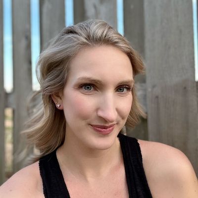Laura Horowitz Narrator