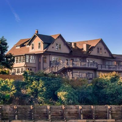 Noyo Harbor Inn