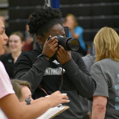 Anika | Videographer