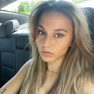 Simone Rivard-Roberts😎