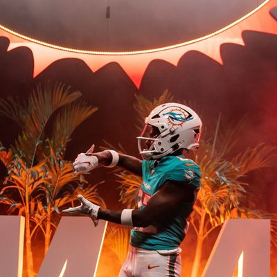 Tahj Washington ₁₆