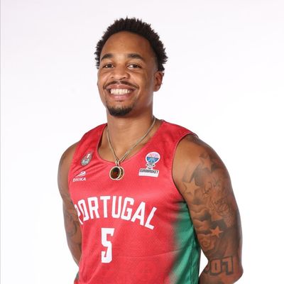 Travante Williams