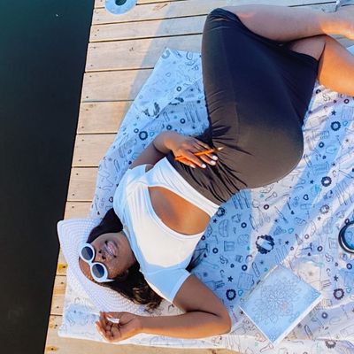 Ella |Travel blogger 🇬🇭🇨🇦🌍
