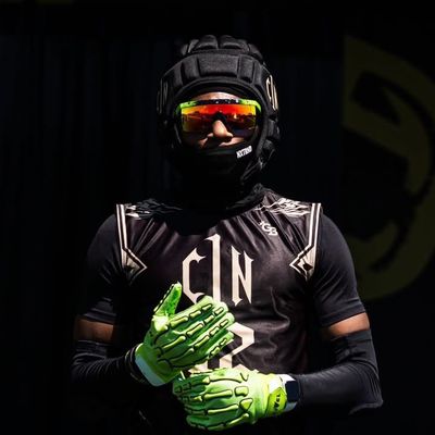 ᴛʀᴀʏᴠɪs ᵠ ʜᴜɴᴛᴇʀ