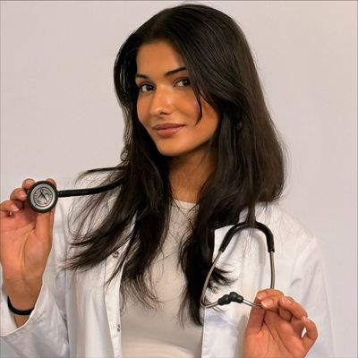 Aanshi Tiwari, Medical Student
