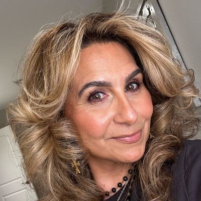 Lisa Valastro
