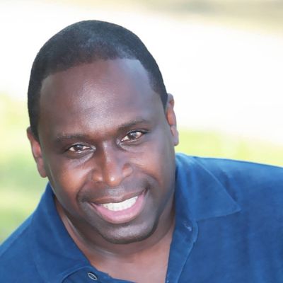 Derrick Simmons