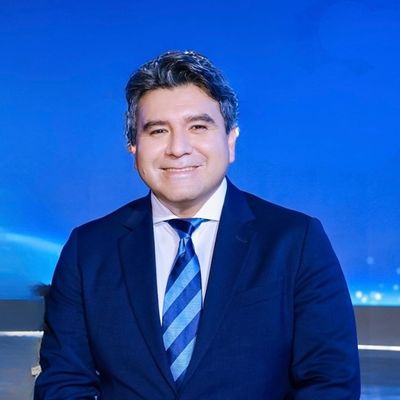 Dr Jhonny León Valencia