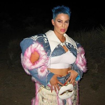 GENEVIVE UNSEEN