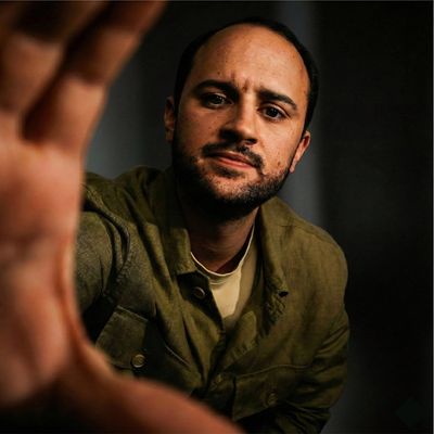 Julián Hoyos