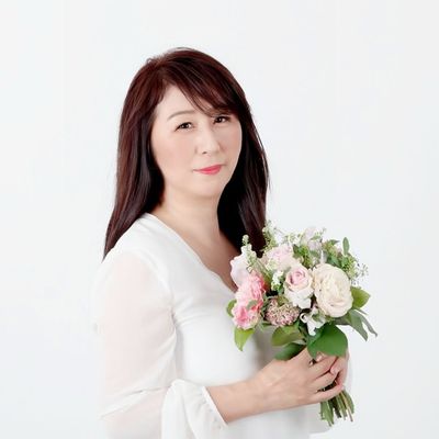 Kahoko Makoshi | 花のある暮らし