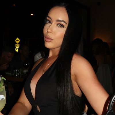 Krystelle Marie | Business Coach
