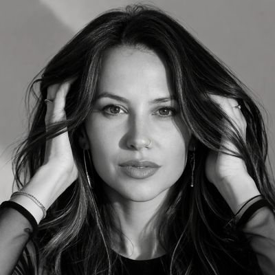 Myriam Martinez | Consultora IA | Automatizaciones | Finanzas