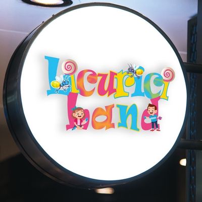 Licurici Land- Loc de joacă pentru copii