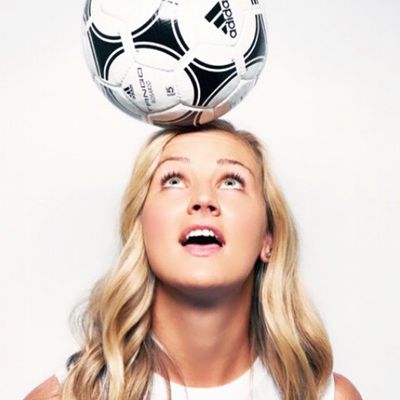 Lindsey Horan Heaps