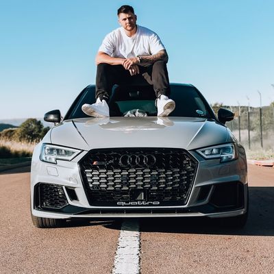 Dwayne Schoombee 🦉
