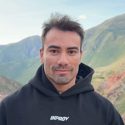 Mauricio Noval Barrera