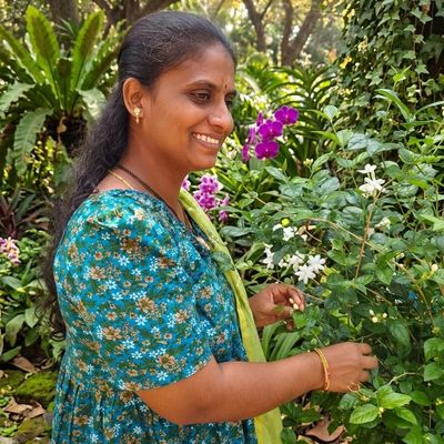 Mounika Kompelly