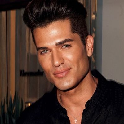 Mr. Beverly Hills ✨Ernesto Arambatzis