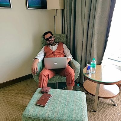 MR KHILADI