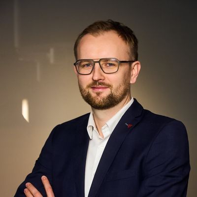 Jakub Litak • neurochirurg 🧠