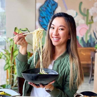 HUYEN | Houston Food & Things To Do