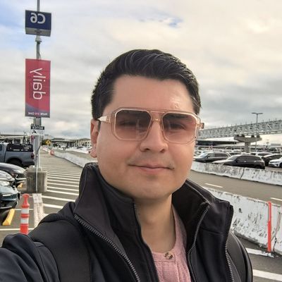 César Ríos "Titán" / Emprendedor - Maker