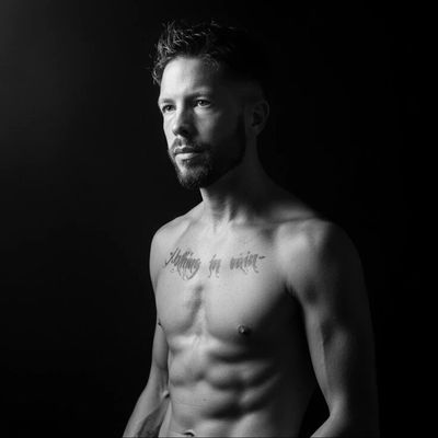 Vik Guga | Health Coach & Hybrid Athlete