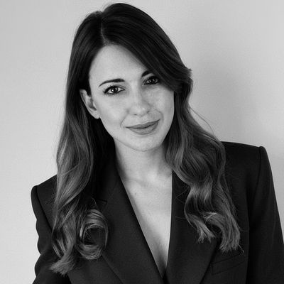 Francesca Salvatorelli | Stilista e Atelier Sposa