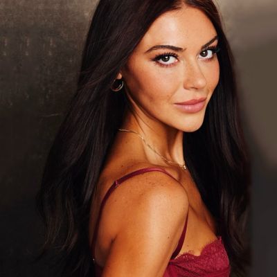 Zoe Roe