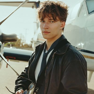 Alex Sampson ✞