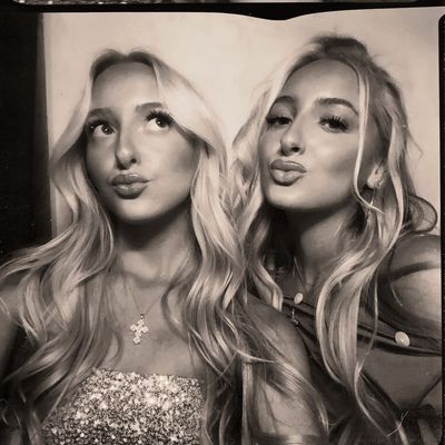 Isabelle & Scarlett