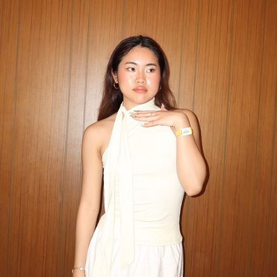 JENNY ⋆˚ 𝜗𝜚˚⋆