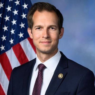 Rep. Jake Auchincloss 🟧